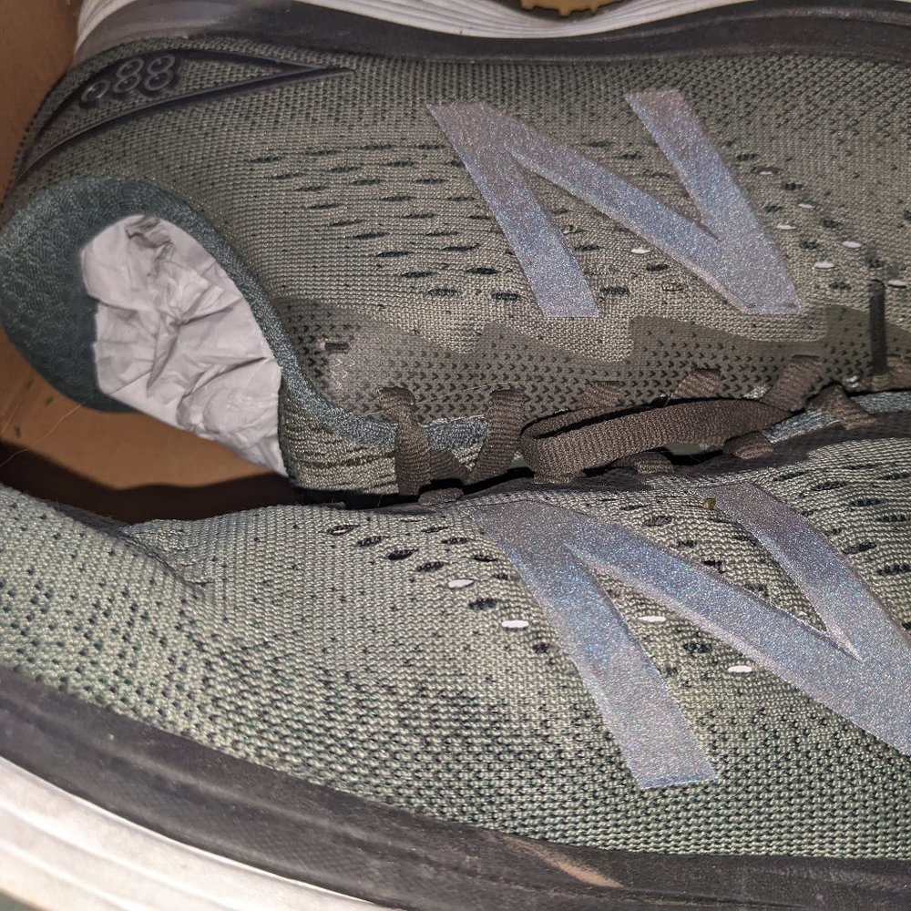 Men's Green New Balance (11 Wide)